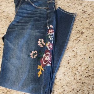 Jeans embroidery flowers